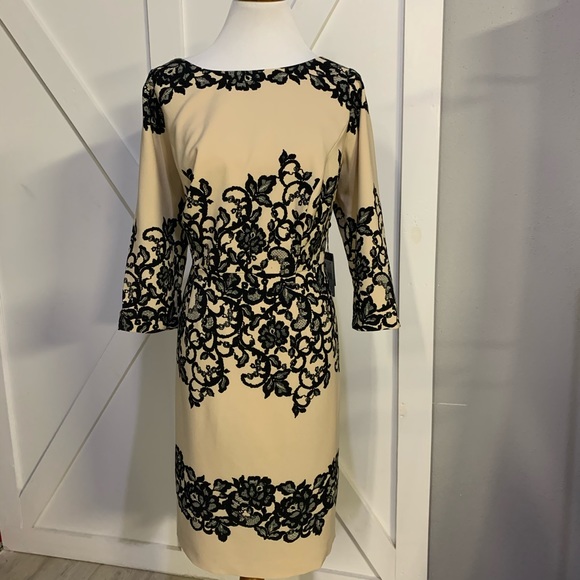 Adrianna Papell Dresses & Skirts - Lace print black/tan dress